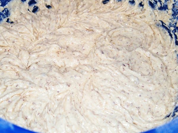 Cake tyrolien aux noisettes et pépites de chocolat