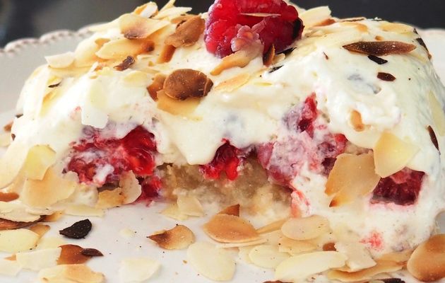 Tiramisu aux framboises et jus d'agrumes