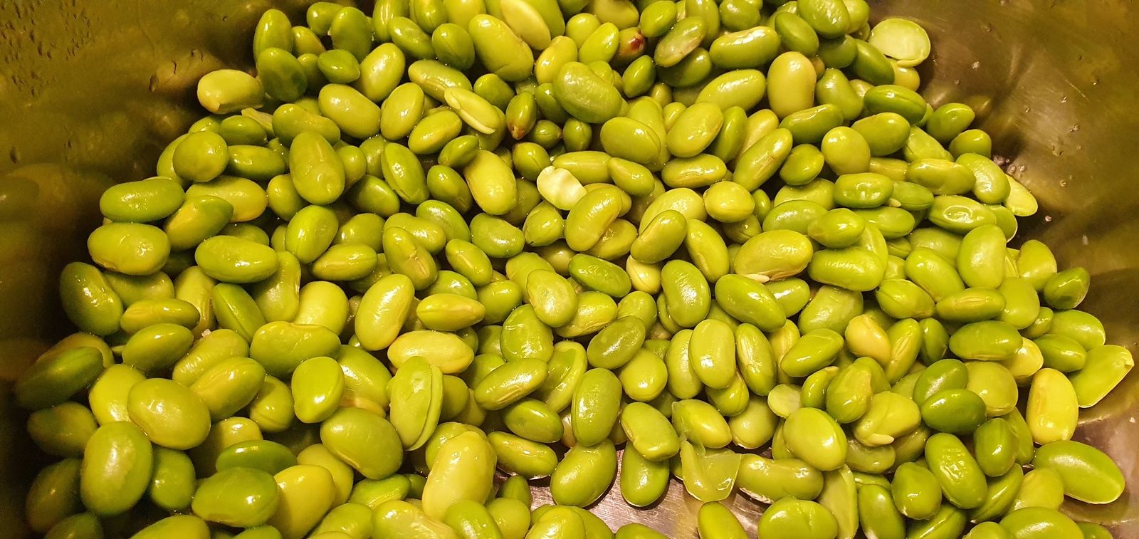 Bowl de porc caramélisé, légumes et nouilles chinoises