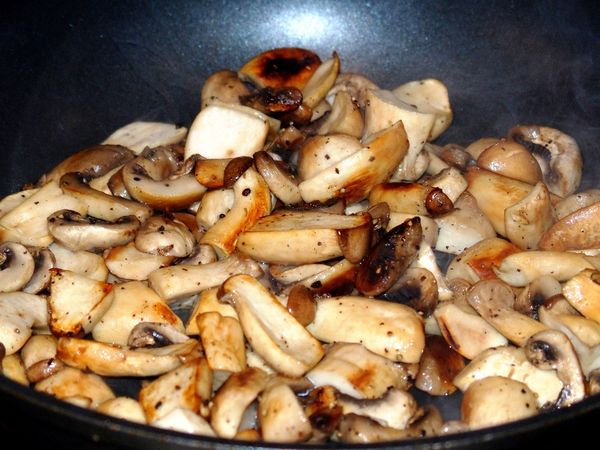 Risotto aux coeurs de poulet, champignons et asperges
