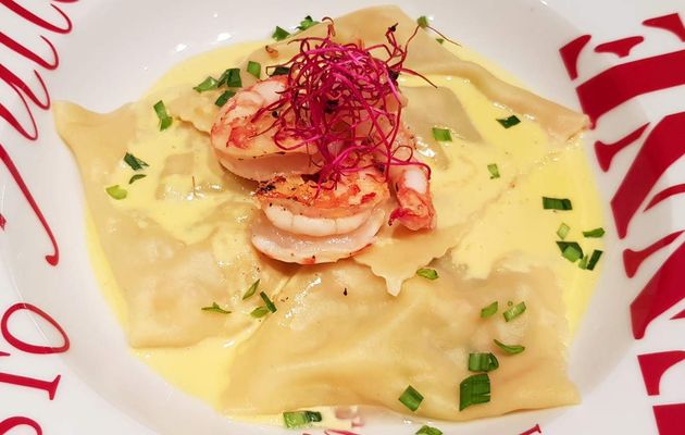 Ravioles de crevettes et poireau, sauce au safran