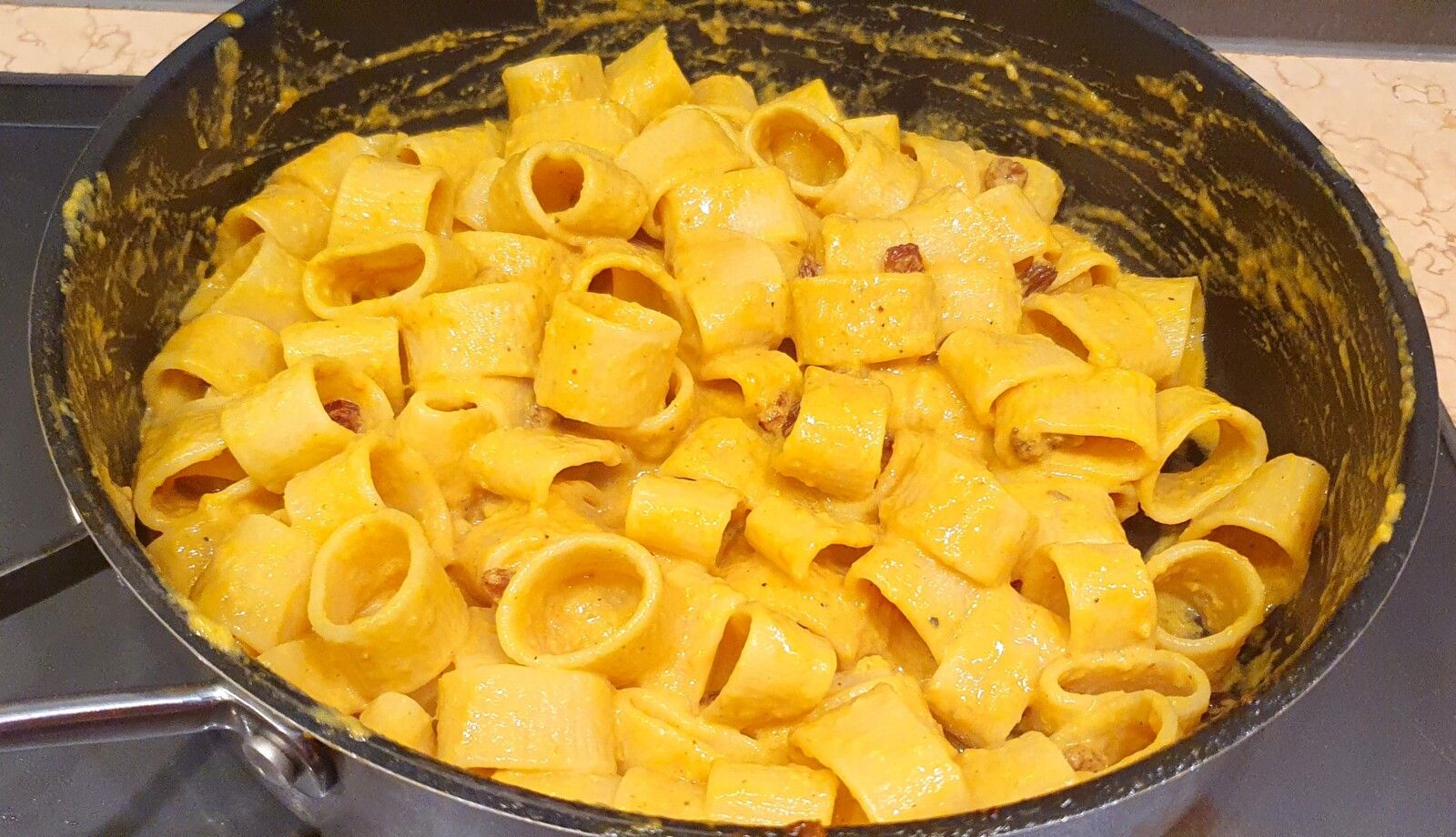 Pâtes aux sardines et safran