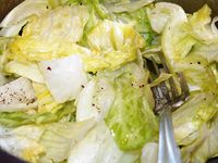 Club sandwich au poulet, oeuf et lard