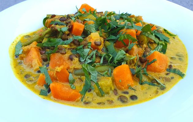 Curry de lentilles, légumes et patate douce
