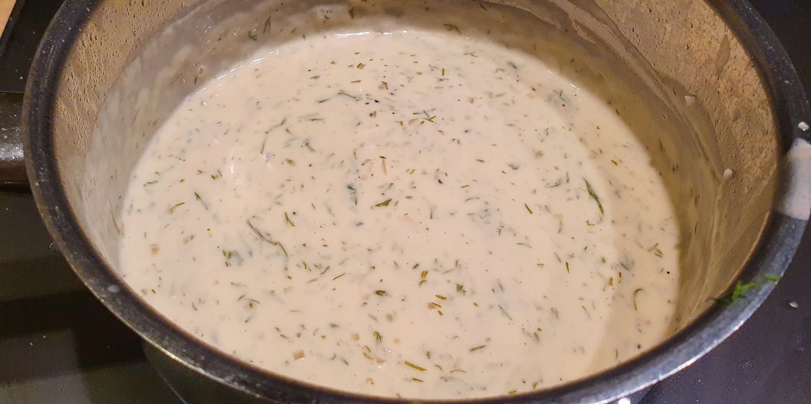 Filet de saumon sauce à l'aneth et citron