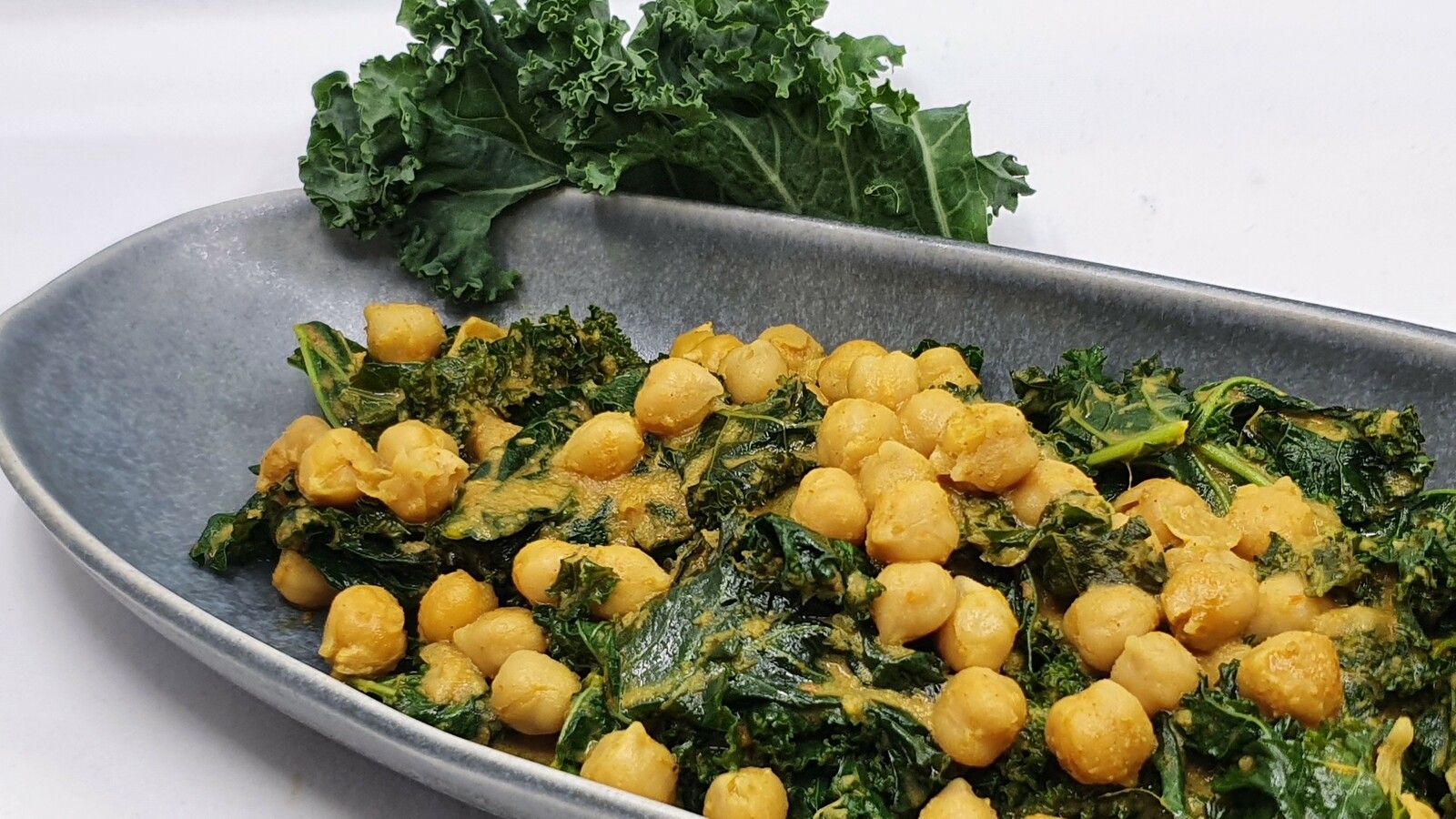 Pois chiches et chou kale à l'indienne
